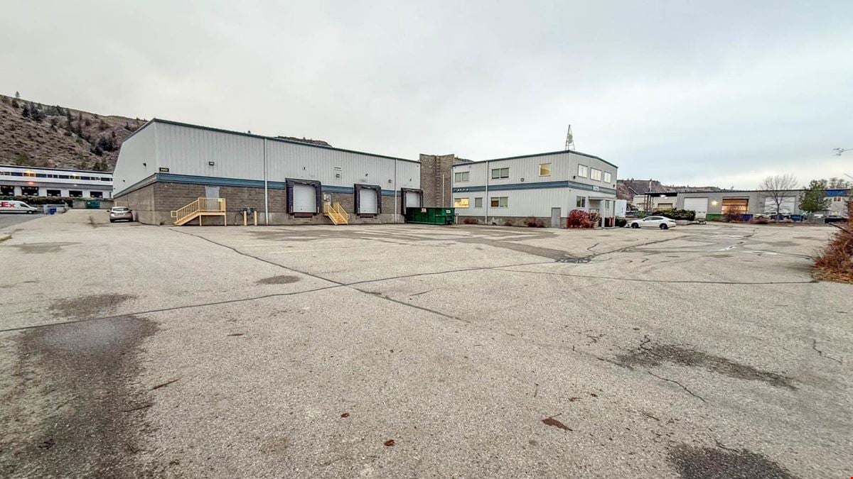 Freestanding distribution facility on 2.84 acres, available for lease