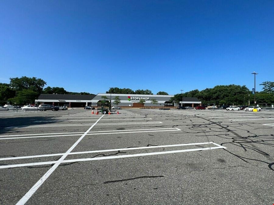 Stop & Shop Plaza Manton Ave Providence RI