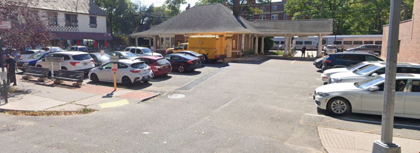 118-82 Metropolitan Avenue Kew Gardens Office Medical Retail Mixed Use