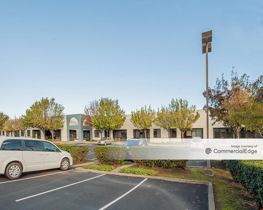 Fairfield Corporate Commons - 421, 425, 427, 431 & 435 Executive Court North