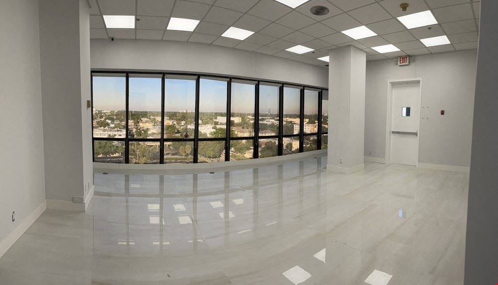 Professional Office Space in the Heart of Hollywood CBD