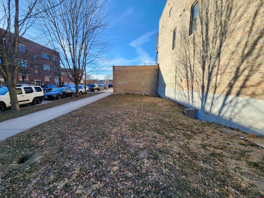 3566 S. Halsted | Free-Standing RET/FLEX Building