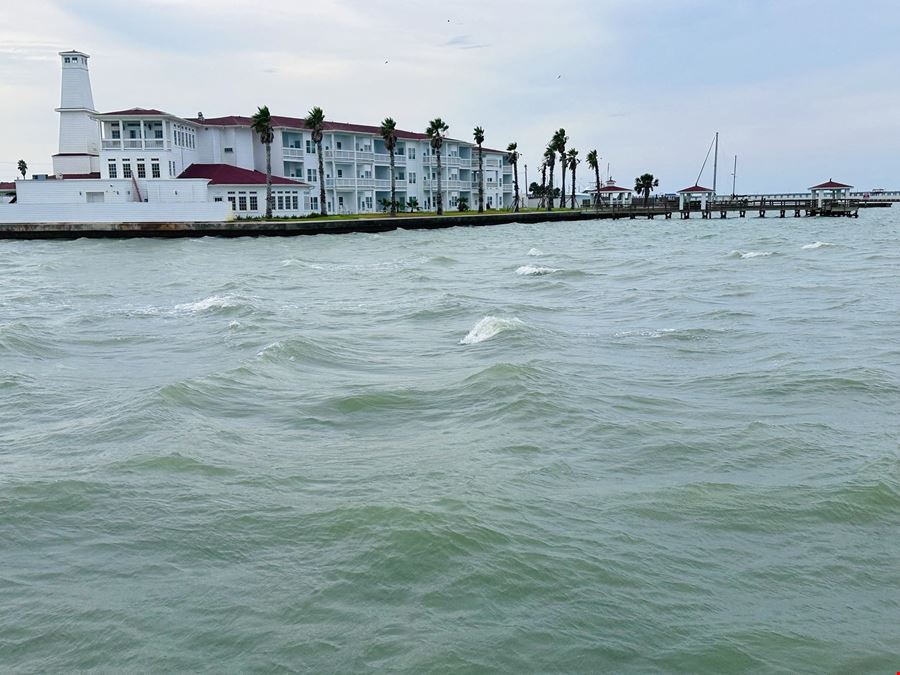 The Lighthouse Inn at Aransas Bay