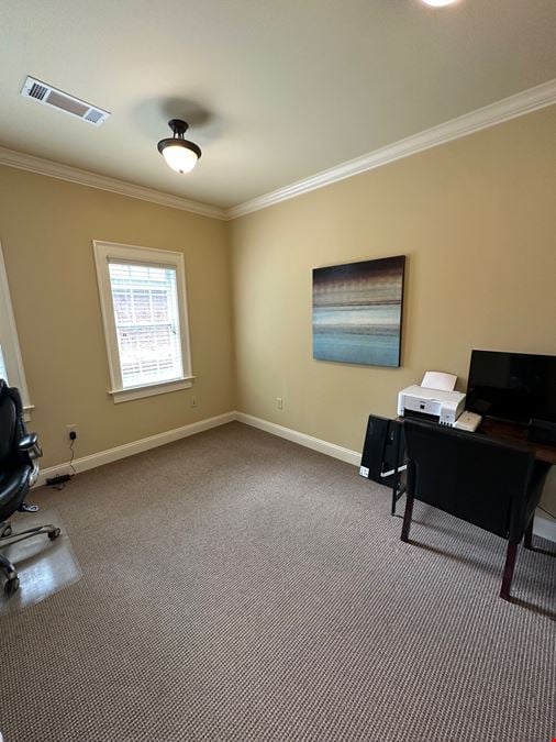 Office Suite For Lease in Oconee County