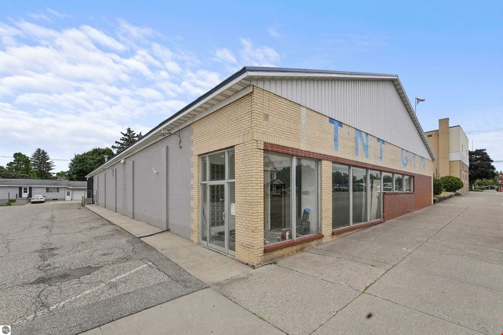 Downtown Retail Building & 50 Space Parking Lot