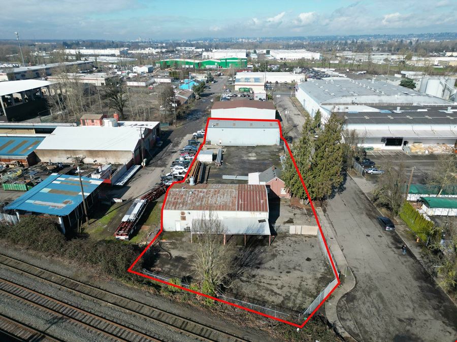8205-8237 N Congress Ave