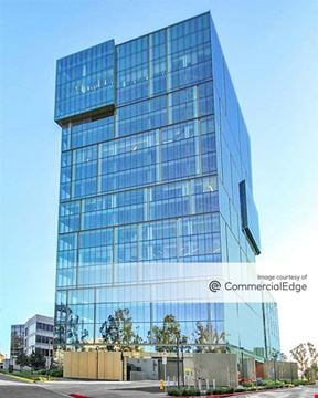 Gateway Commons - 651 Gateway