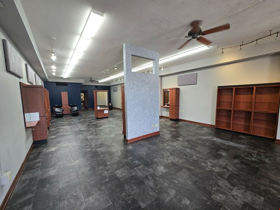 Park Ridge Galleria Suites