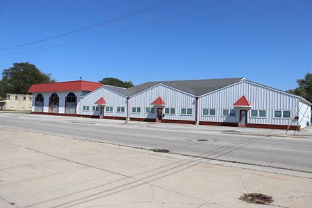 Preview of Retail space for Sale at 3645 Union Ave