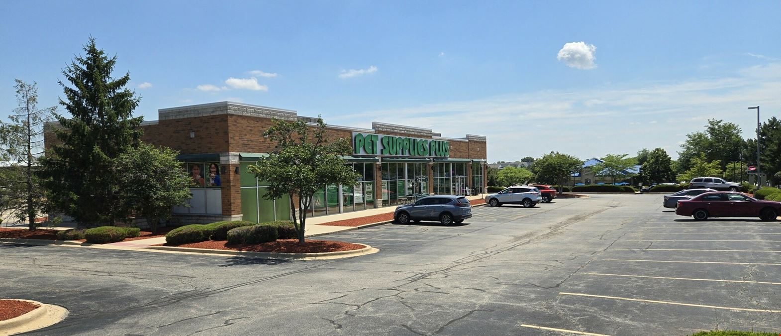 270 N Bolingbrook Dr