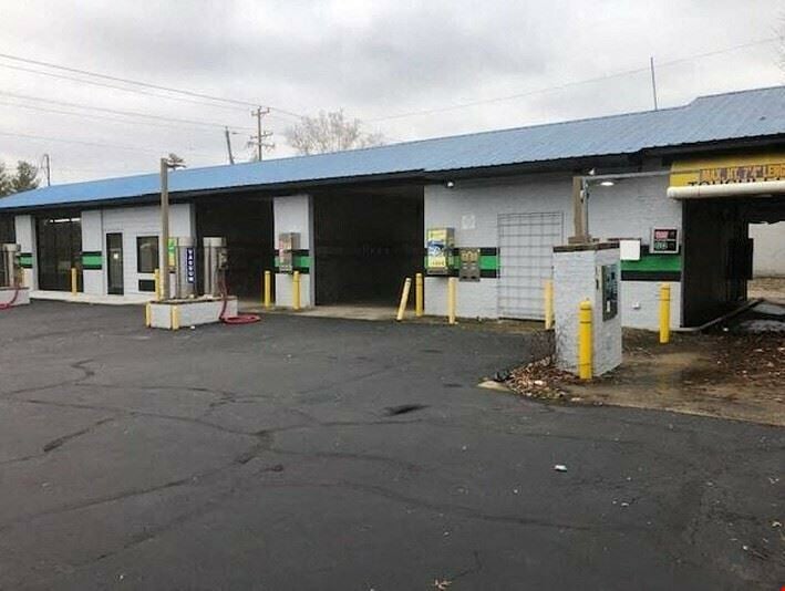 8037 Hamilton Ave