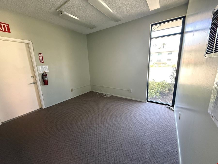 Multi-Tenant Beachside Office