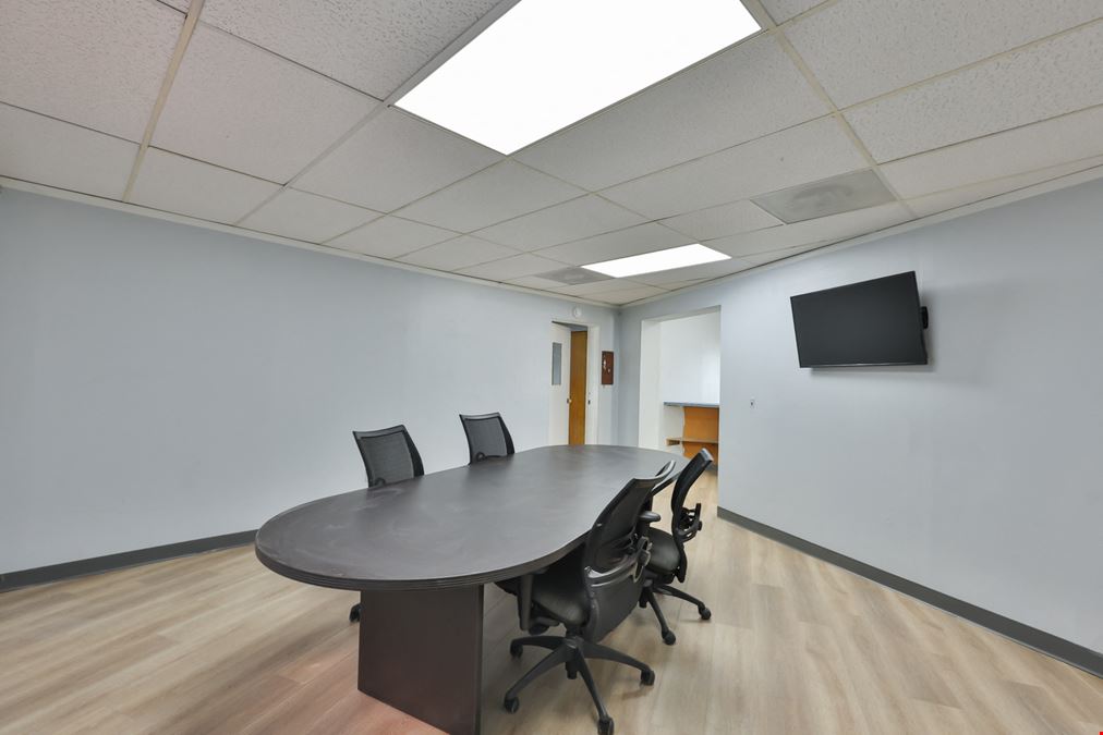 Versatile Showroom | Office| Warehouse in Prime Location!
