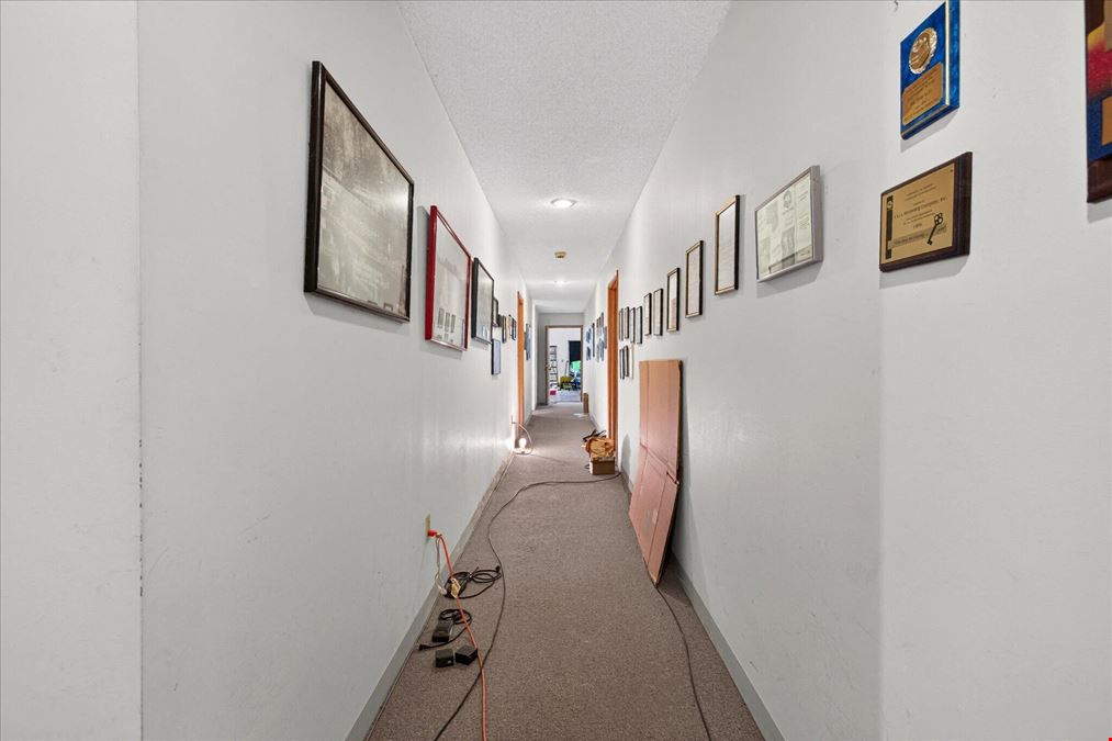 295 Urbandale Ave