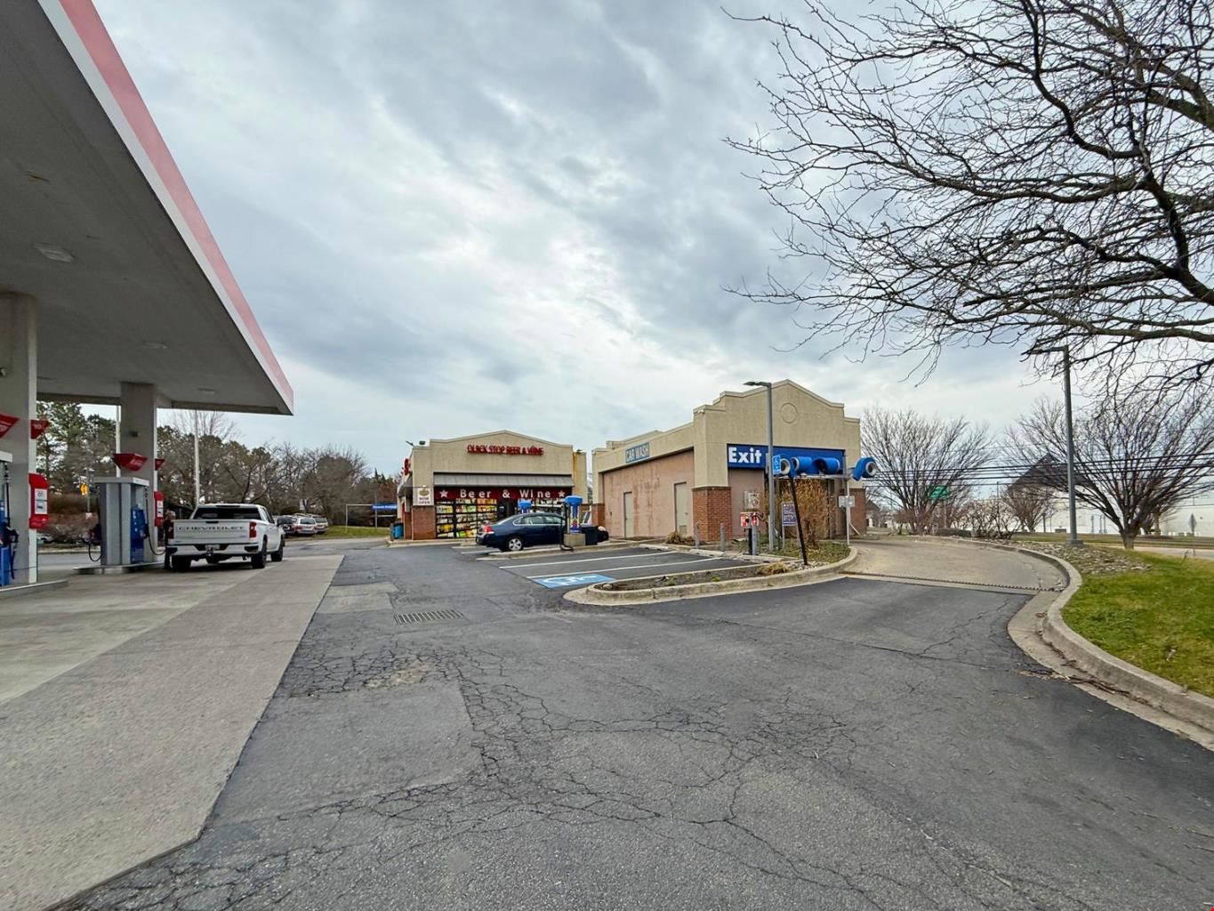 21101 Frederick Rd