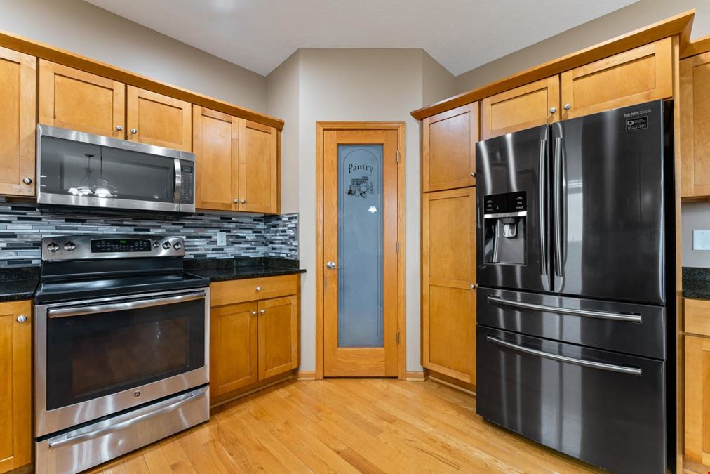 4318 Shetland Pl NW - Beautiful Home For Sale