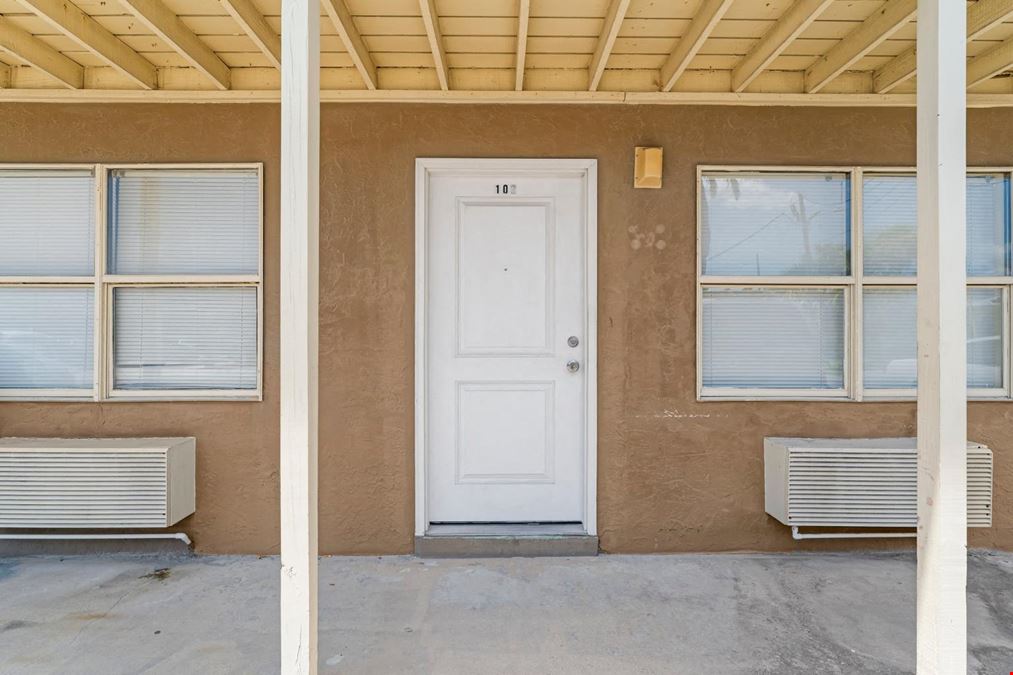 644 Caladium Cir