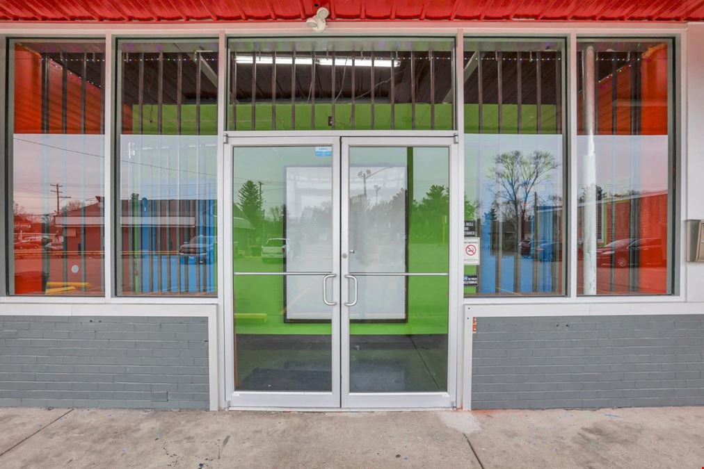 Southside Columbus laundromat, retail space, and drive-thru 1501-1511 Frebis Avenue