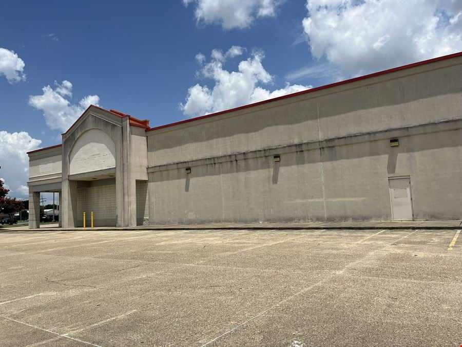 Former CVS Freestanding Hard Corner