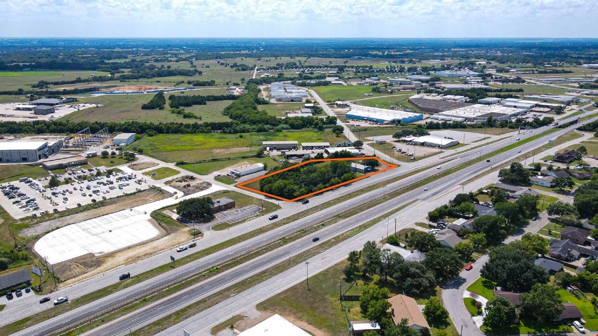 1083 Highway 290