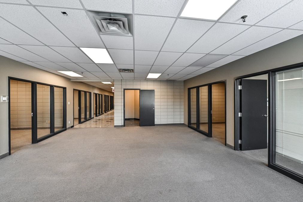 4500 Rue Cousens, Saint-Laurent, QC