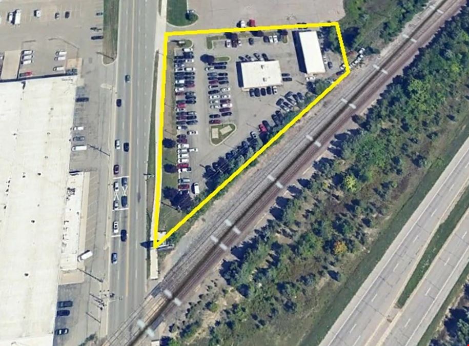 Auto Sales Facility with Separate Repair Building