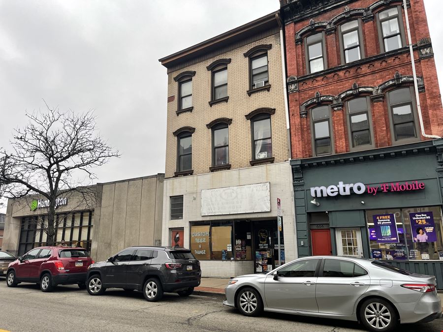 For Lease | 2,500 SF Retail | North Side