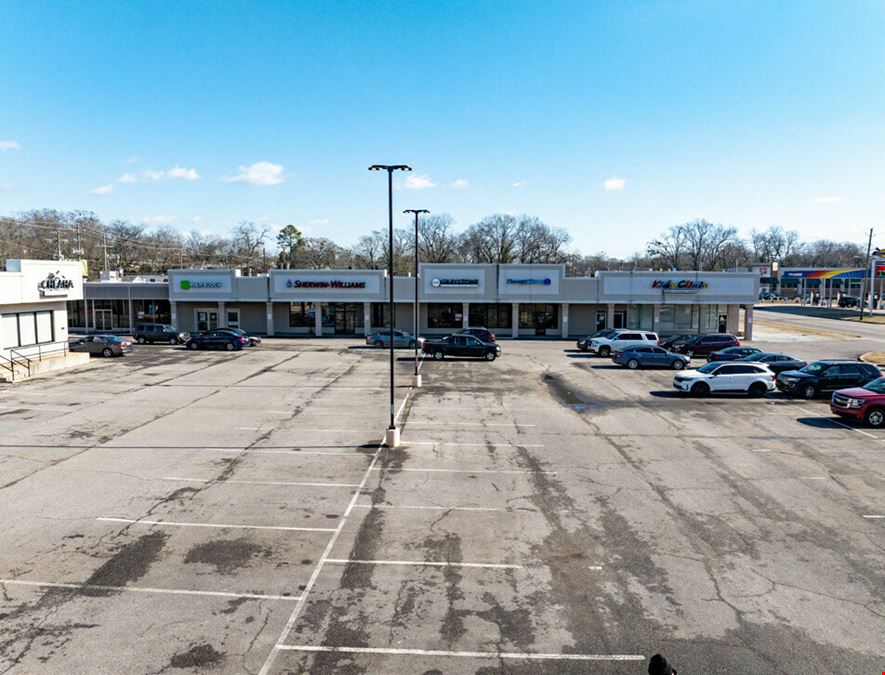 Talladega Plaza | Two Suites Available, ±9,274 Total SF