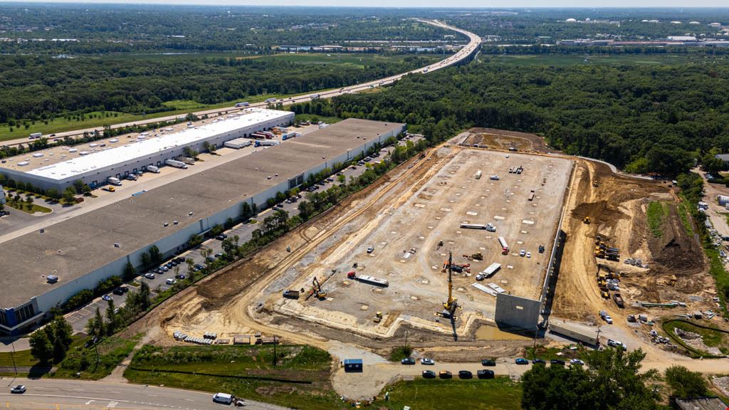 326,630 SF Under Construction