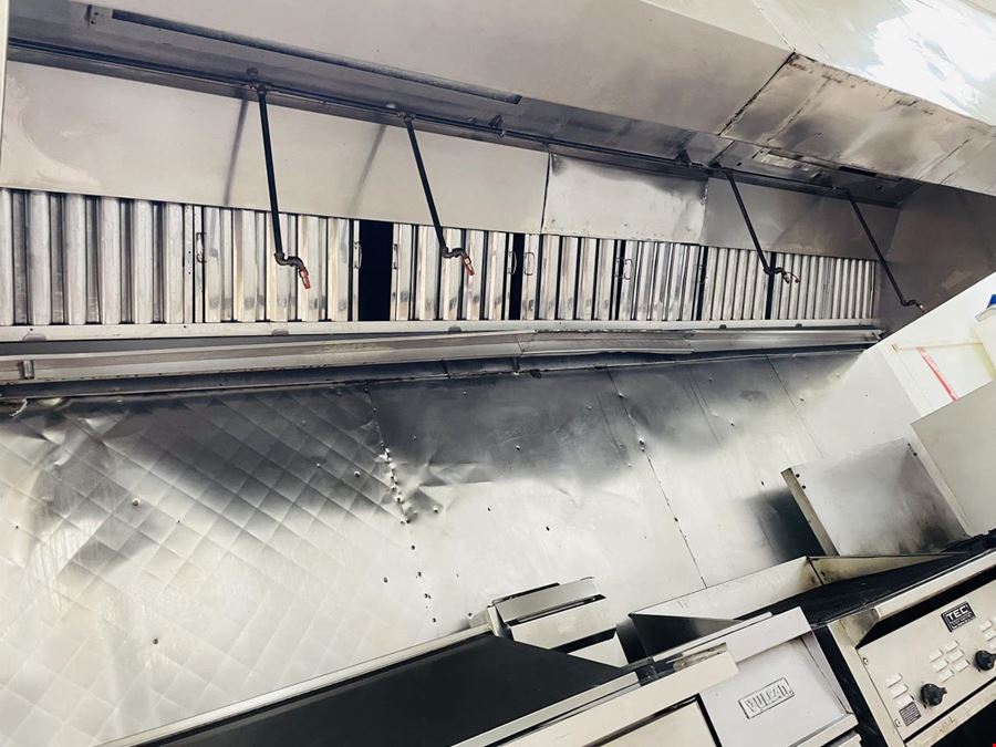 RESTERAUNT SPACE IN CHICAGO AVAILABLE!