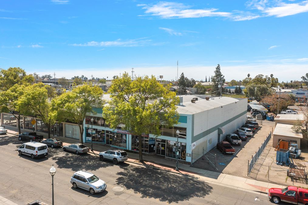 122 W Main St