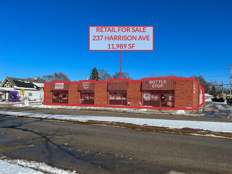Retail for Sale in Waukesha