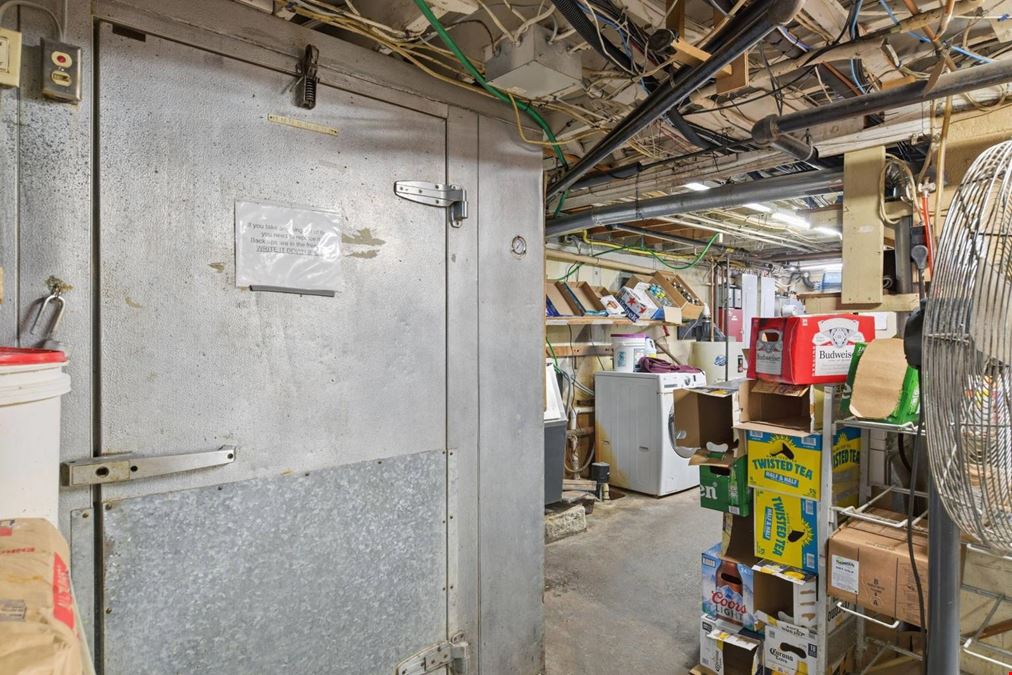 287 N Elm St