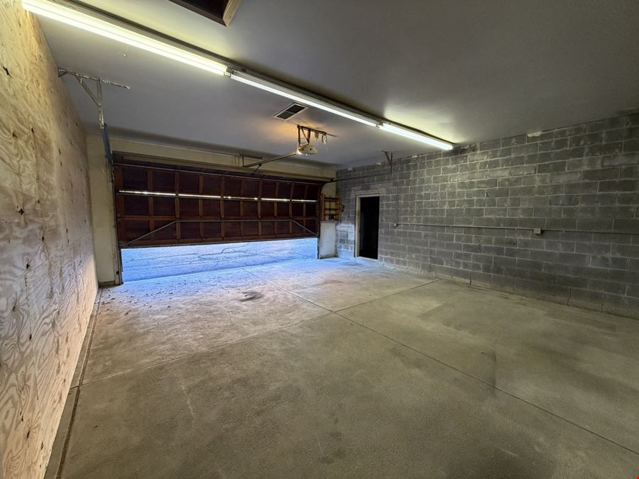 4656 Executive Dr, Suite - Garage/Office 