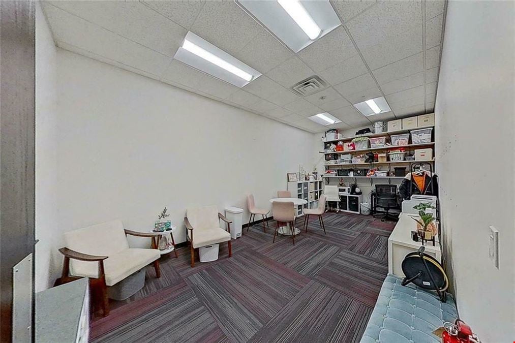 8806 St. Martin Blvd #102-105
