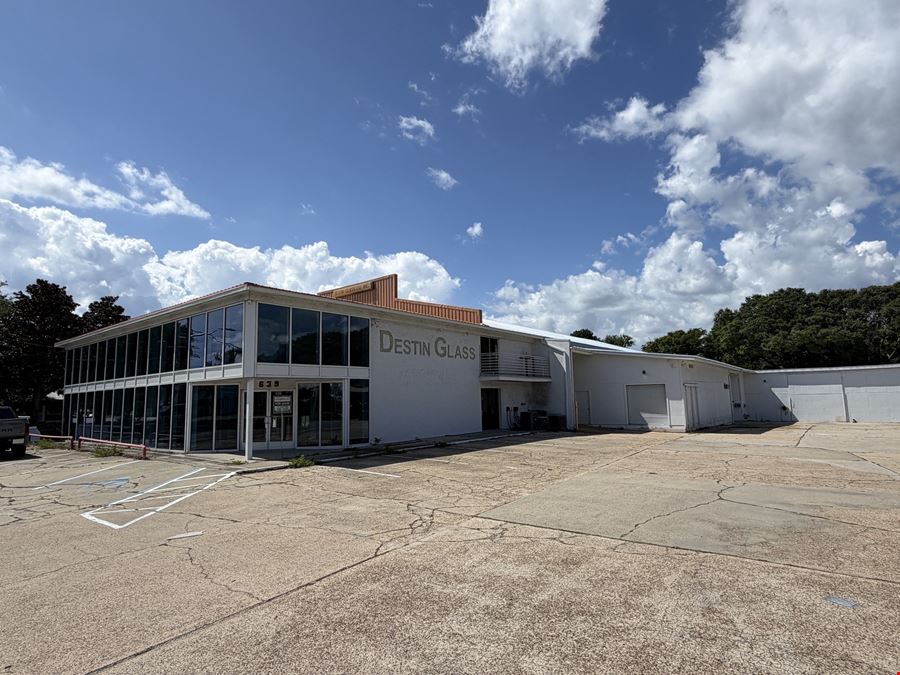 Office / Showroom / Warehouse ~ 17,000 SF Available