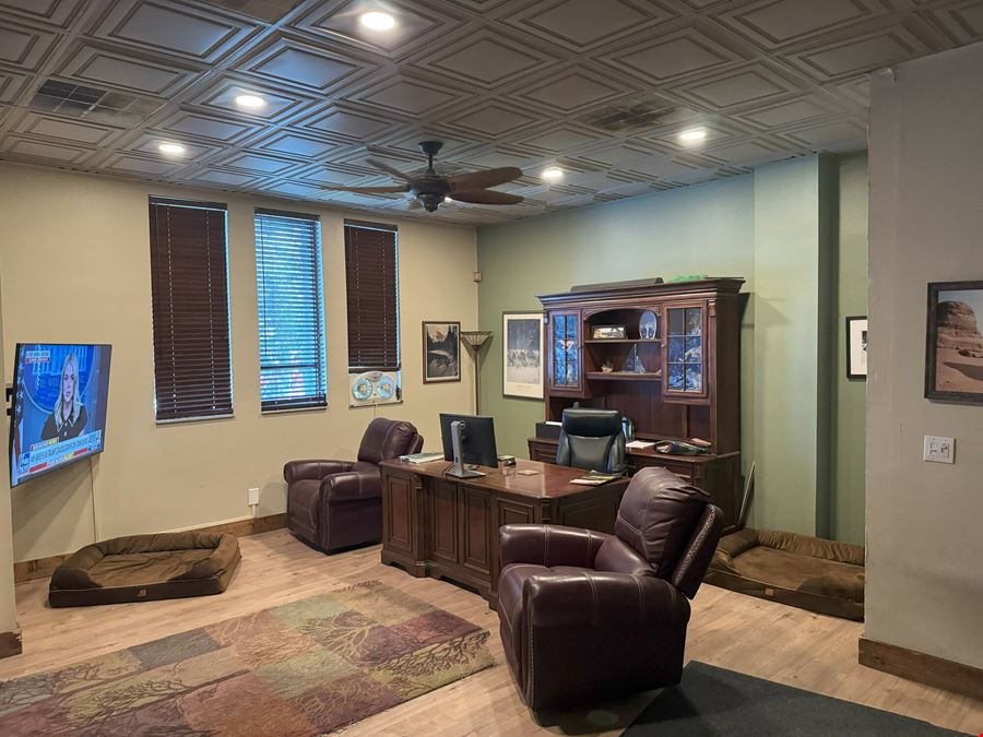 Rarely Available Commercial Flex Space in Cape Coral!