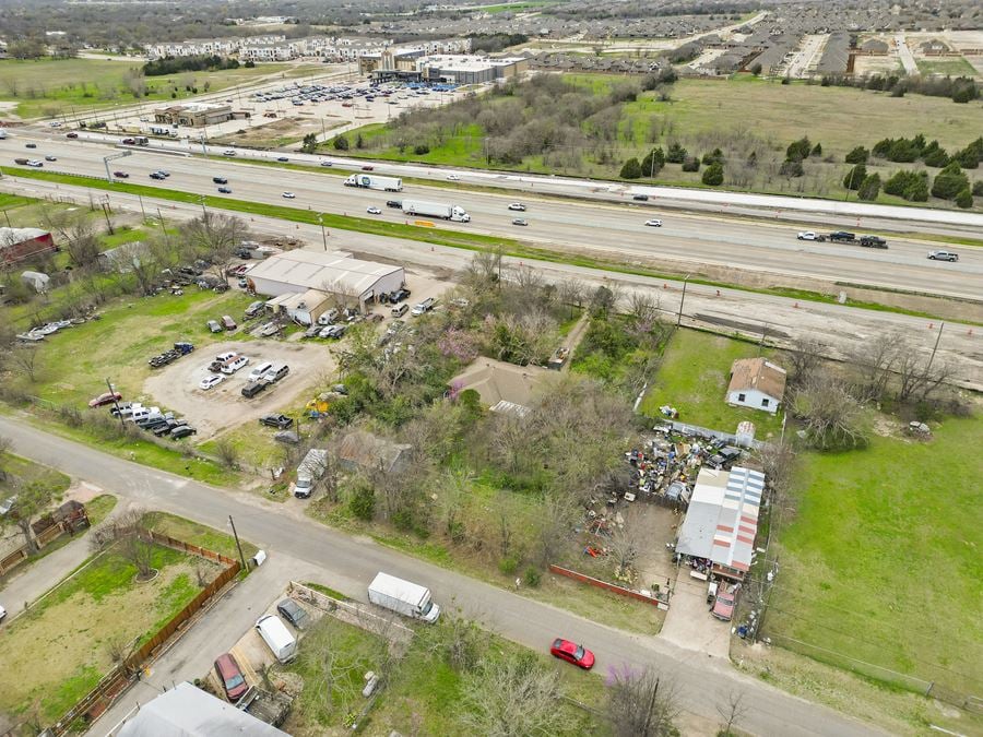 High-Traffic Land for Lease Near I-35 – Prime Development Opportunity!