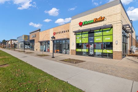 Preview of Commercial space for Rent at  301-319 East Big Beaver Road