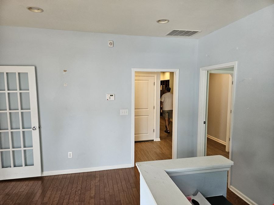 1042 Legrand Boulevard Unit A