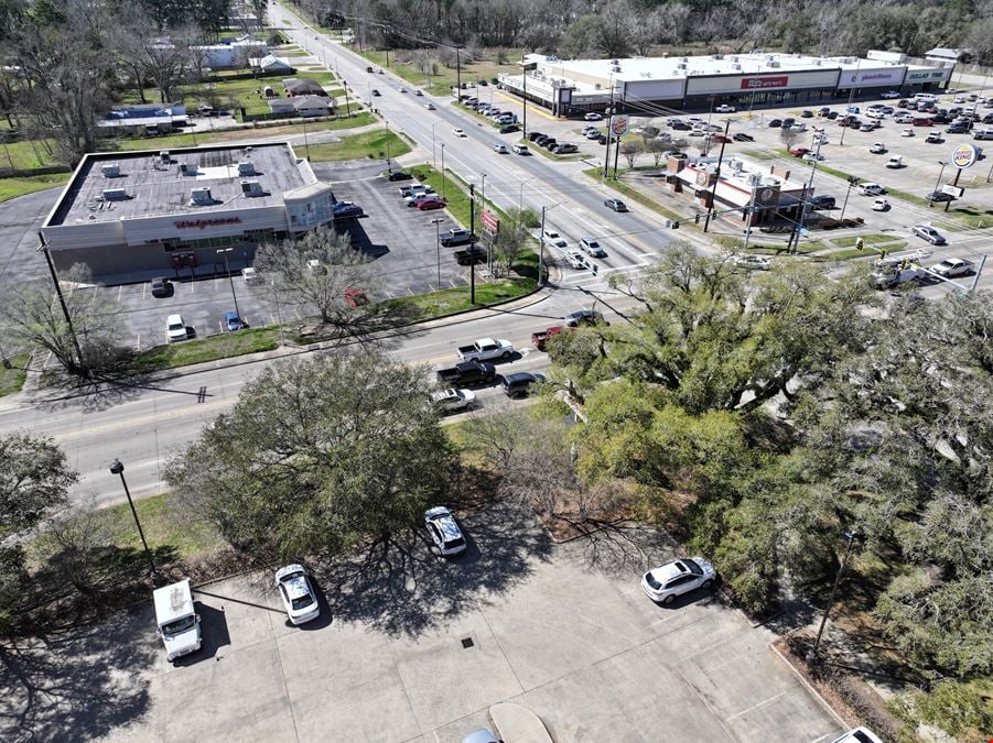 Moss Street Lafayette LA-3747