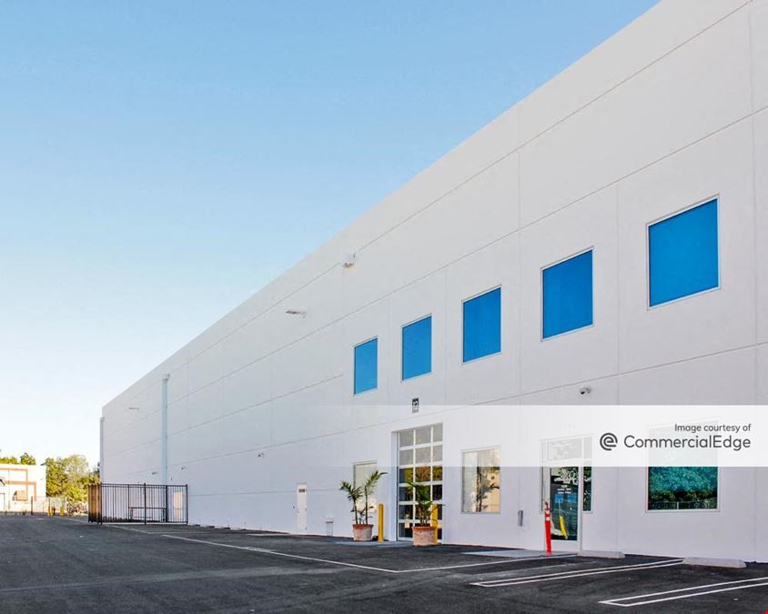 North Hills Industrial Park - 16719 Schoenborn Street