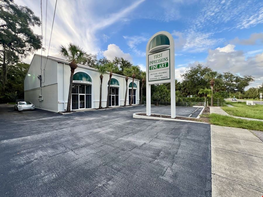 6,300SF Retail/Office/Indust./Showrm on 2 Lots - Biz Also Avail (50% Ann. Return!)