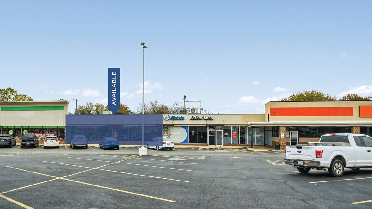 Del Crest Shopping Center