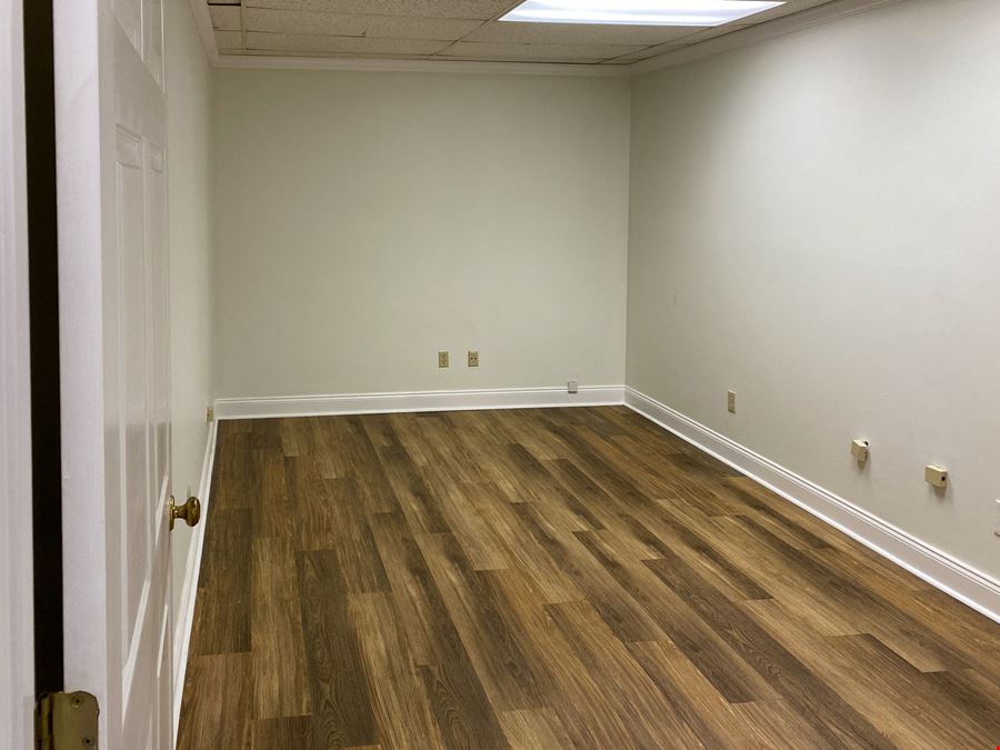 Retail/Office Suite for Lease in West Little Rock