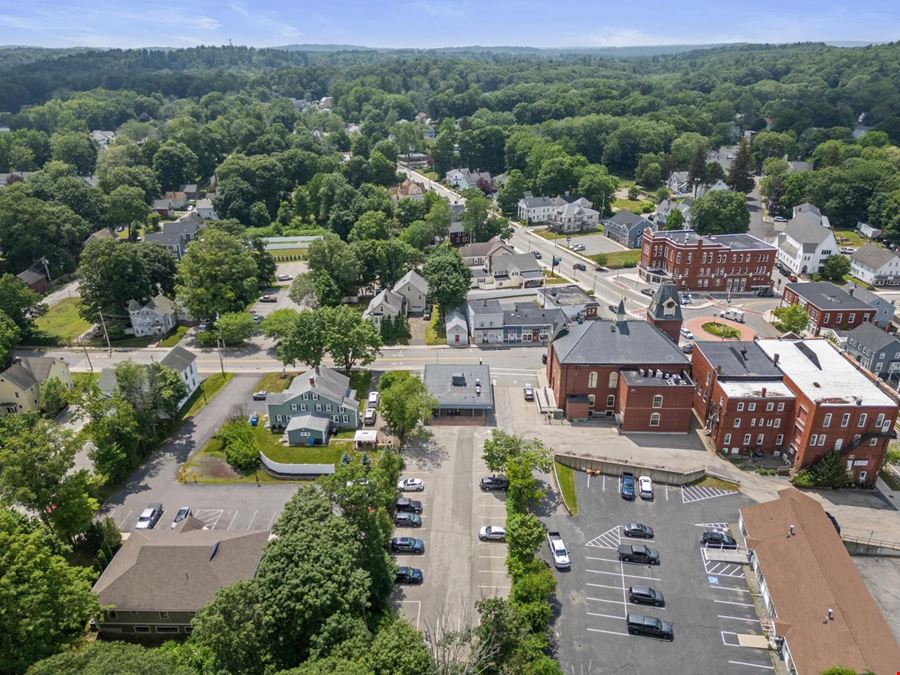 Stand-alone Retail, Office or Restaurant Space for Lease in Merrimac, MA