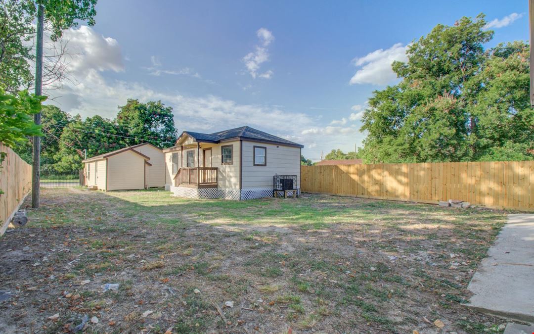 1051 W Little York Rd, Houston, TX 77091