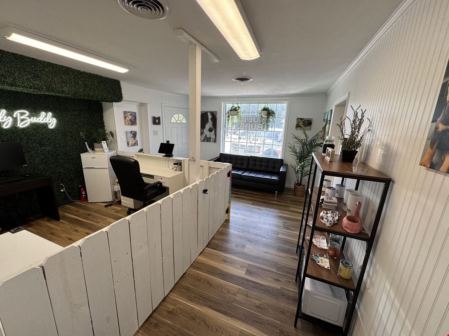 PROFESSIONAL RETAIL/OFFICE CONDOMINIUM