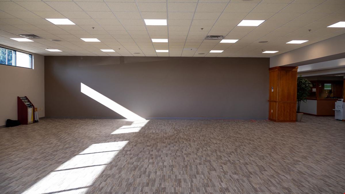 5139 W FRONTAGE RD HWY 52 NW