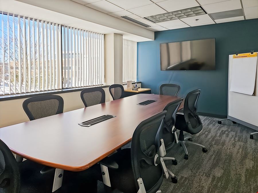 Regus - Burlington - The District